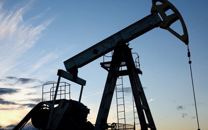 Запрет на поставку нефти и нефтепродуктов по потолку цен продлен